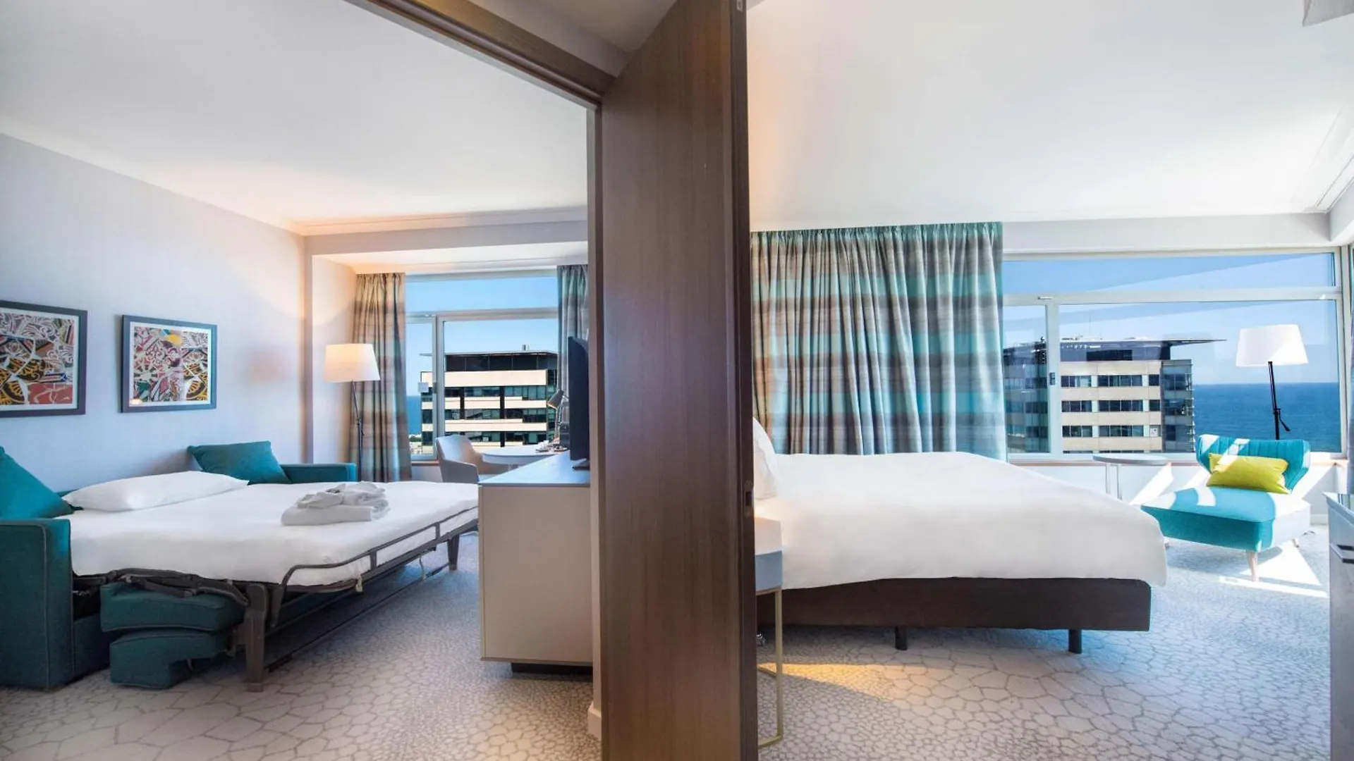 ****  Hilton Diagonal Mar Barcelona Hotel Spanyolország